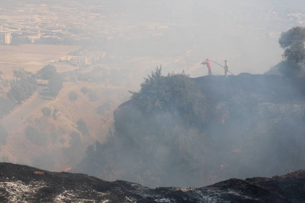 Aydın'daki yangın kontrol altına alındı. 19 er dumandan etkilendi - Resim: 20